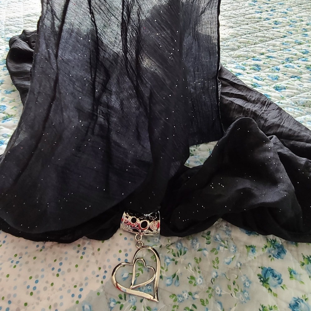 Scarf - Picture 2 of 3